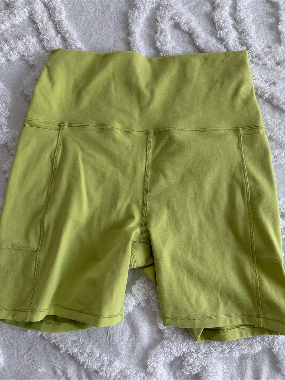 Vuori Studio Pocket Short - Limone - Small